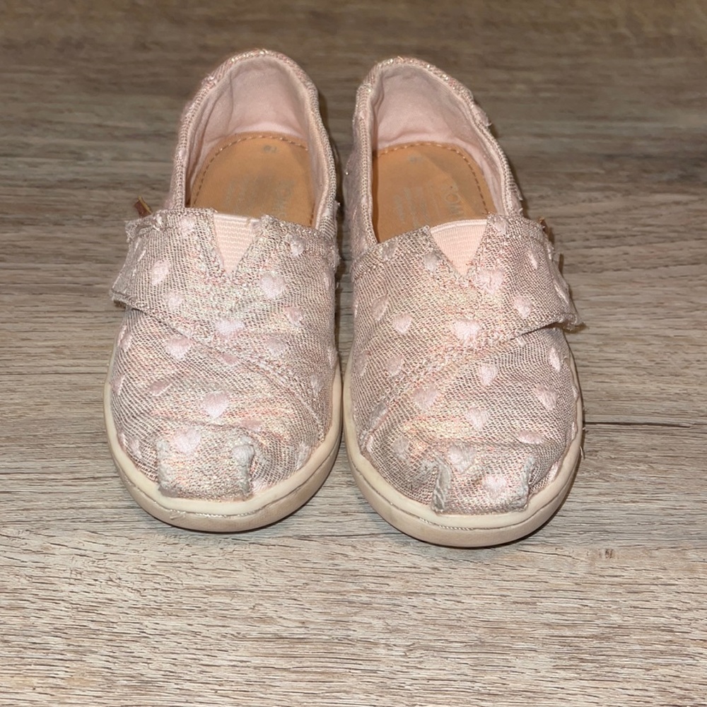 Toddler Toms size 8 pink shoes